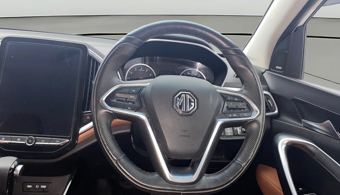 2020 MG HECTOR PLUS SMART 1.5 PETROL TURBO DCT 6-STR, Petrol, Automatic, 40,546 km, Steering Wheel Close Up