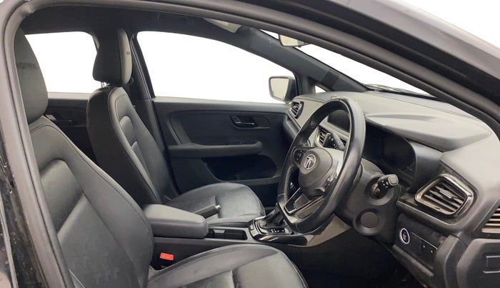 2022 Tata ALTROZ XZA PLUS DARK EDTION, Petrol, Automatic, 22,346 km, Right Side Front Door Cabin