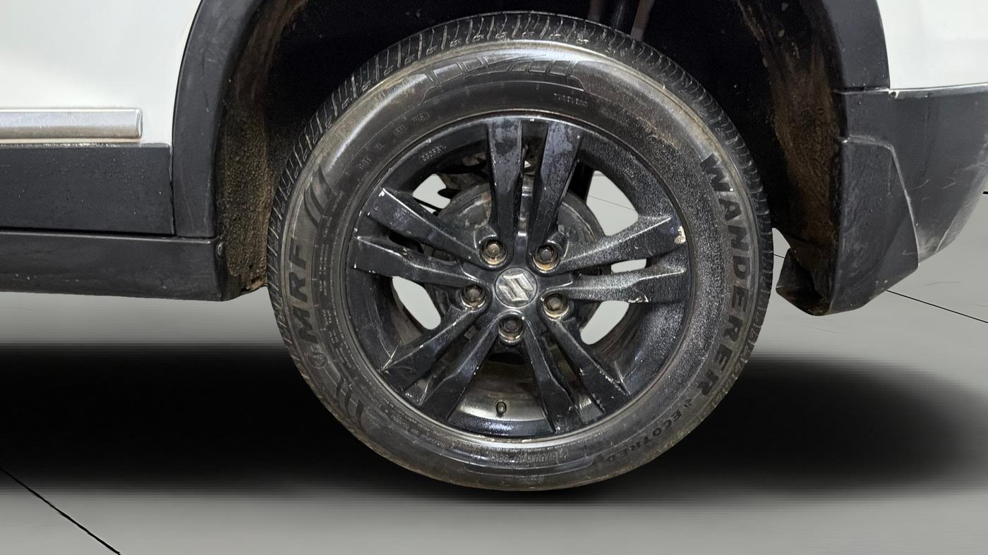 2019 Maruti Vitara Brezza VDI, Diesel, Manual, 68,648 km, Left Rear Wheel