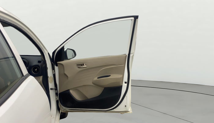 2019 Hyundai NEW SANTRO SPORTZ AMT, Petrol, Automatic, 88,198 km, RHS Front Door