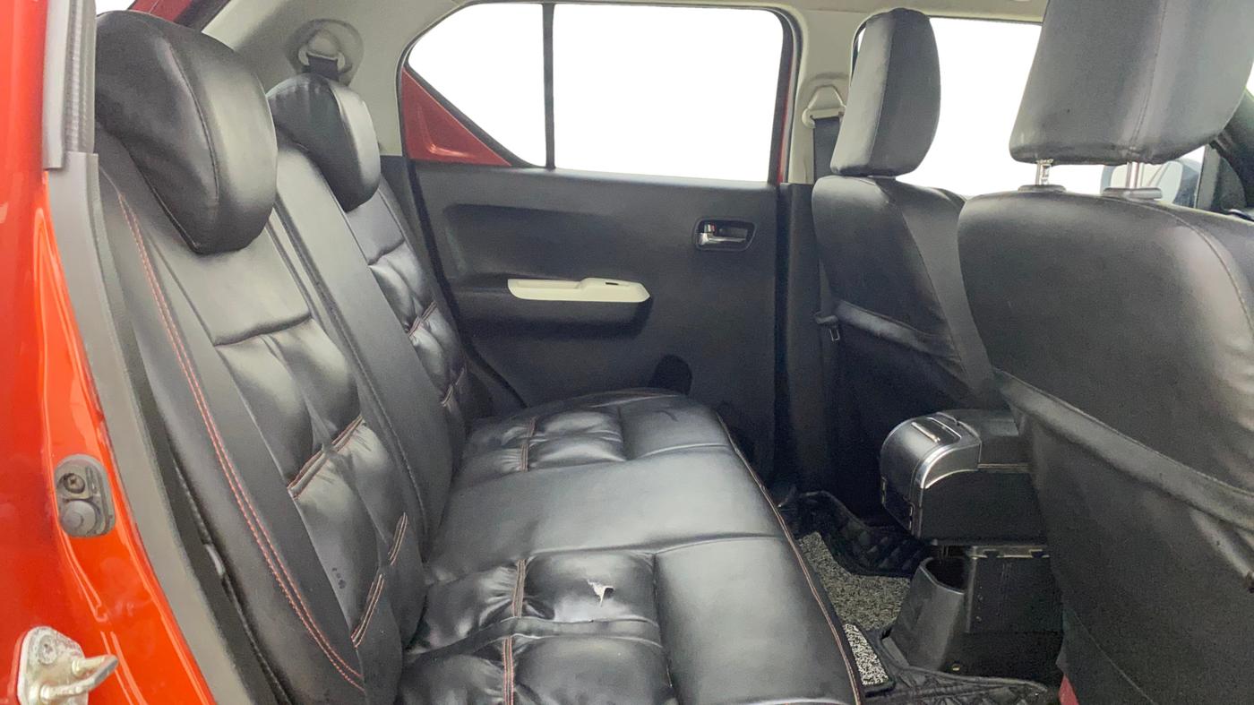 2017 Maruti IGNIS ZETA 1.2 AMT, CNG, Automatic, 1,28,019 km, Right Side Rear Door Cabin