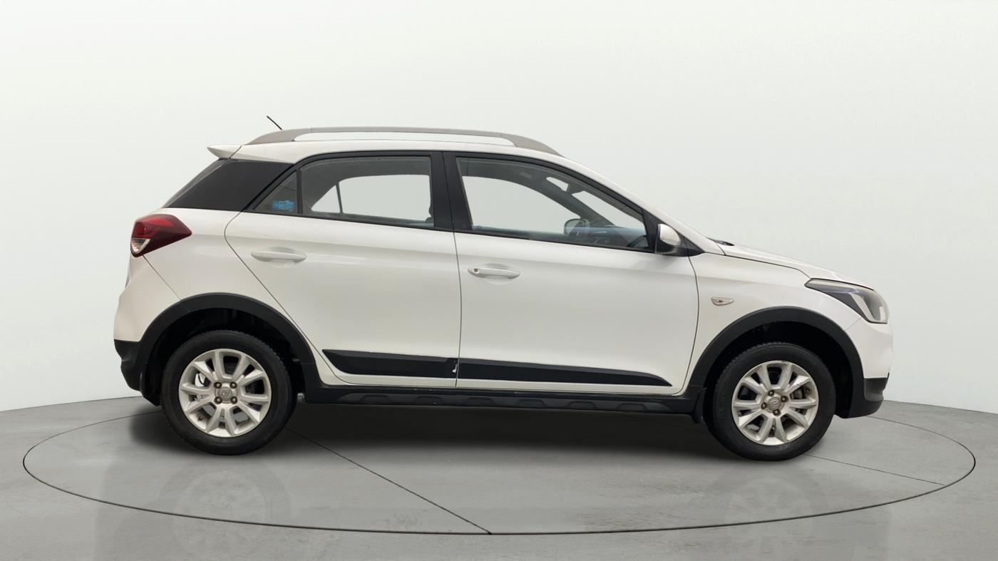 2017 Hyundai i20 Active 1.2 BASE, Petrol, Manual, 89,767 km, Right Side View
