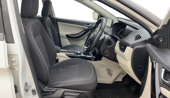 2022 Tata NEXON XZ PLUS (HS) PETROL, Petrol, Manual, 28,620 km, Right Side Front Door Cabin