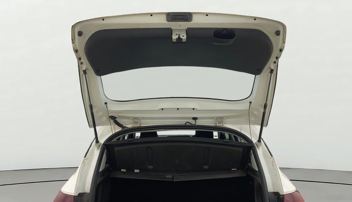 2022 Hyundai NEW I20 ASTA 1.2 MT, Petrol, Manual, 32,403 km, Boot Door Open