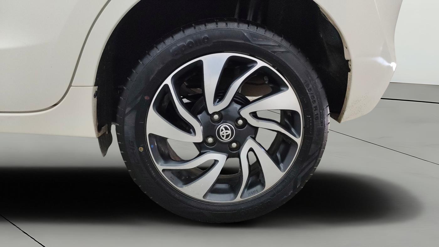 2020 Toyota Glanza G, Petrol, Manual, 42,154 km, Left Rear Wheel