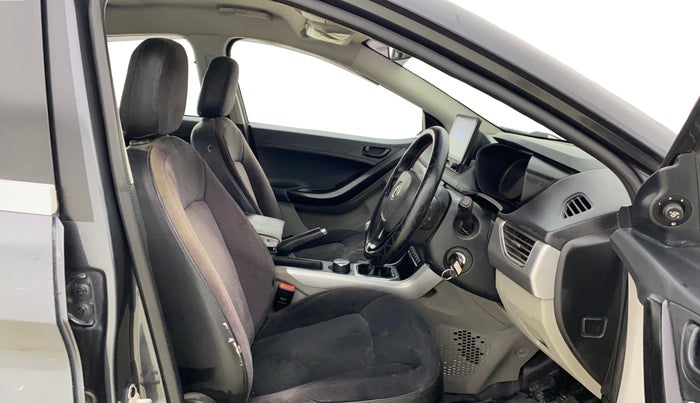 2018 Tata NEXON XT DIESEL, Diesel, Manual, 82,828 km, Right Side Front Door Cabin