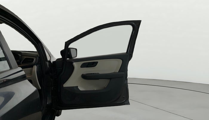 2021 Tata ALTROZ XE PETROL, Petrol, Manual, 38,819 km, RHS Front Door