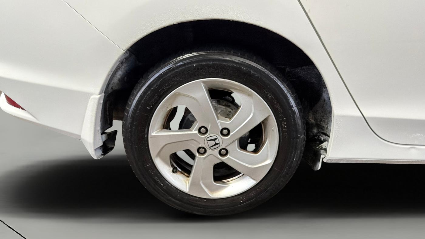 2014 Honda City 1.5L I-VTEC VX, Petrol, Manual, 1,02,193 km, Right Rear Wheel