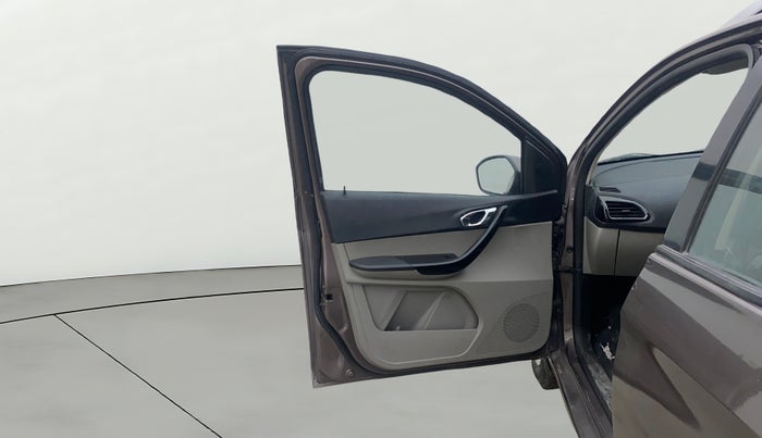 2017 Tata Tiago XZ PETROL, Petrol, Manual, 72,740 km, LHS Front Door