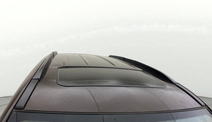 2015 Mahindra XUV500 W10, Diesel, Manual, 1,14,508 km, Roof