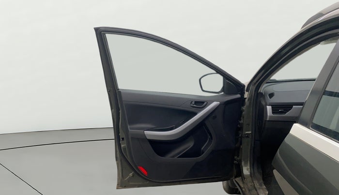 2023 Tata NEXON XMA PLUS SUNROOF PETROL, Petrol, Automatic, 20,224 km, LHS Front Door