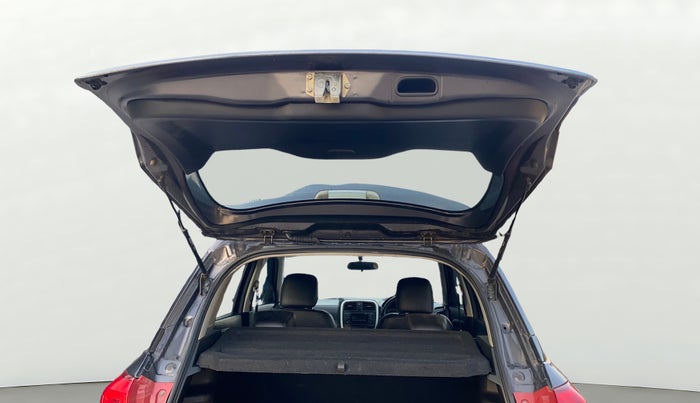 2020 Maruti Vitara Brezza VDI, Diesel, Manual, 42,566 km, Boot Door Open