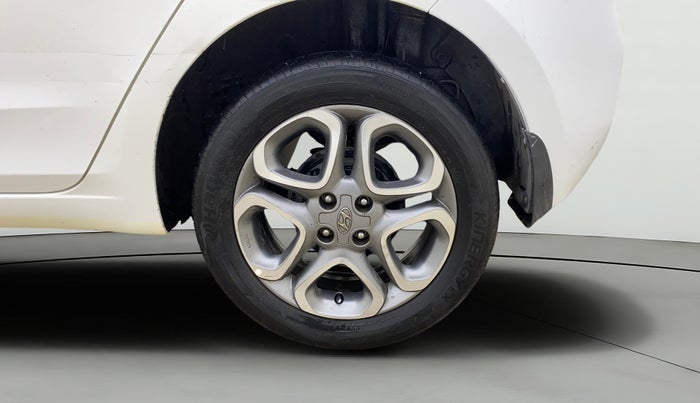 2019 Hyundai Elite i20 SPORTZ PLUS 1.2 DUAL TONE, Petrol, Manual, 52,549 km, Left Rear Wheel