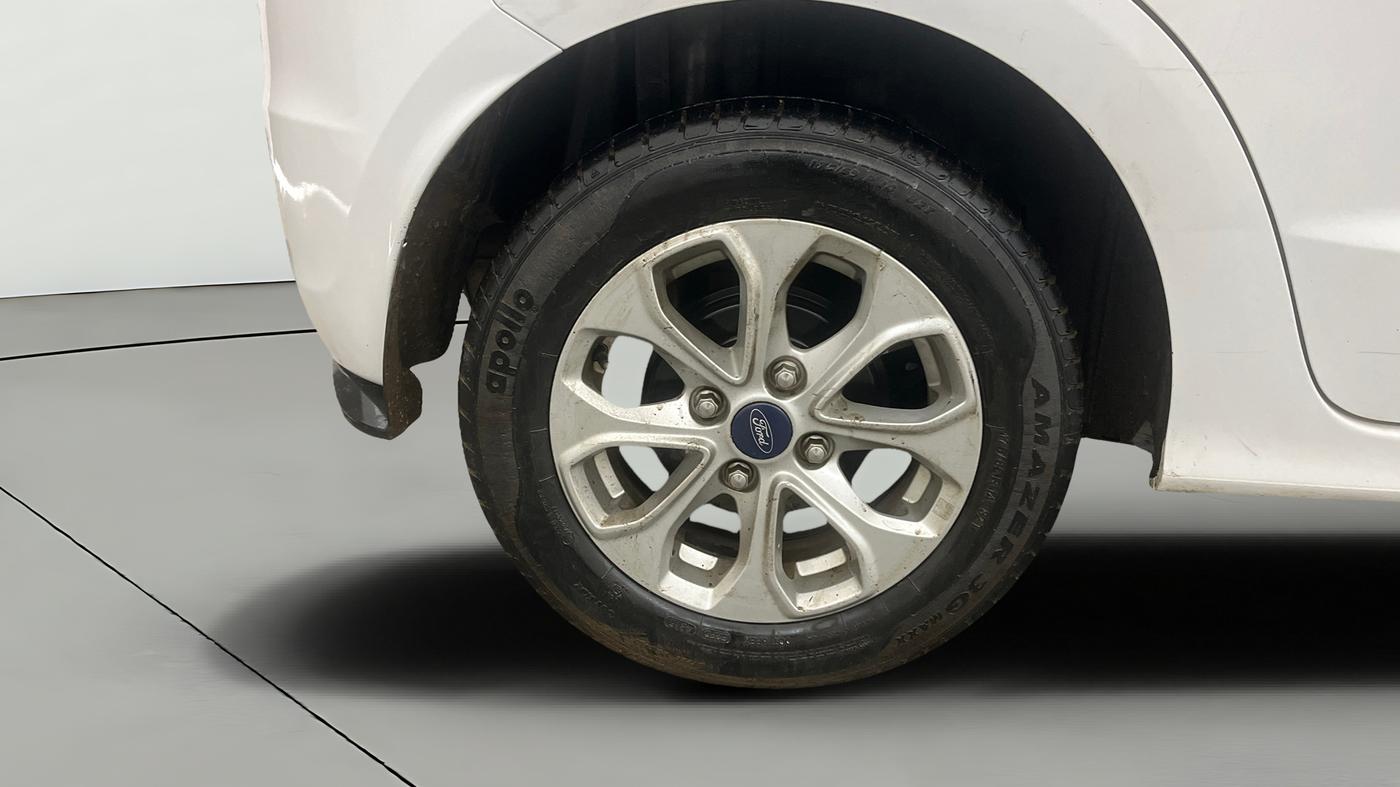 2016 Ford New Figo TITANIUM PLUS 1.2 PETROL, Petrol, Manual, 59,433 km, Right Rear Wheel