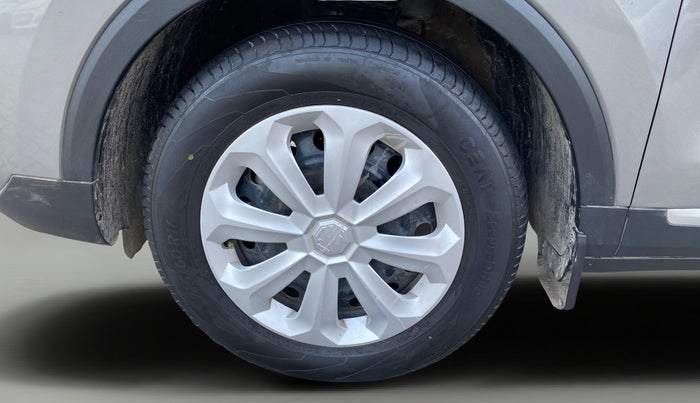 2024 MG ASTOR Sprint 1.5 MT (Ivory), Petrol, Manual, 10,855 km, Left Front Wheel