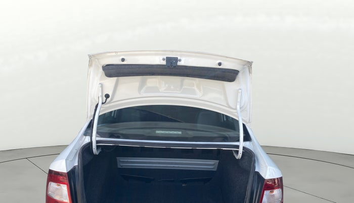 2019 Skoda Rapid STYLE 1.6 MPI AT, Petrol, Automatic, 82,335 km, Boot Door Open