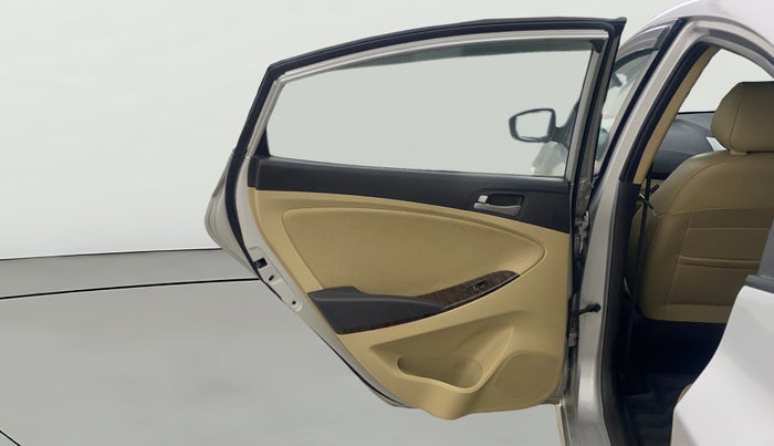 2016 Hyundai Verna FLUIDIC 1.6 CRDI SX AT 4S, Diesel, Automatic, 1,26,756 km, LHS Rear Door