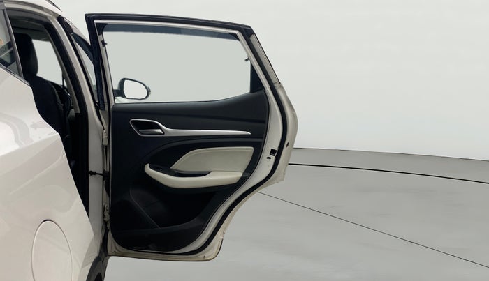 2023 MG ASTOR SAVVY 1.5 CVT, Petrol, Automatic, 19,617 km, RHS Rear Door