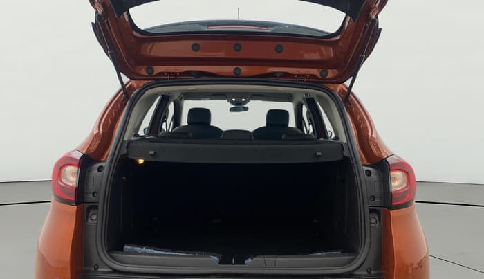 2019 Renault Captur PLATINE PETROL DUAL TONE, Petrol, Manual, 24,818 km, Boot Open Zoomed View