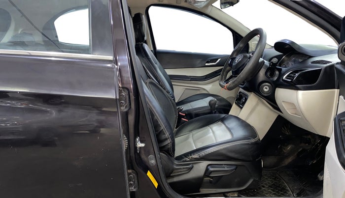 2022 Tata Tiago XZ PLUS CNG, CNG, Manual, 1,14,934 km, Right Side Front Door Cabin