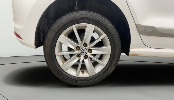 2016 Volkswagen Polo HIGHLINE1.2L, Petrol, Manual, 76,926 km, Right Rear Wheel