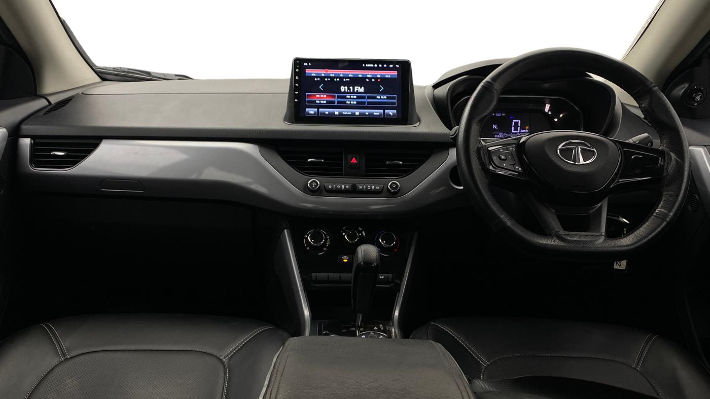 2022 Tata NEXON XMA SUNROOF PETROL, Petrol, Automatic, 35,685 km, Dashboard