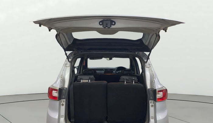 2022 Renault TRIBER RXT, Petrol, Manual, 48,965 km, Boot Door Open