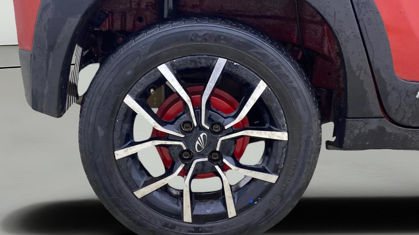 2018 Mahindra KUV 100 NXT K8 D 6 STR DUAL TONE, Diesel, Manual, 1,47,771 km, Right Rear Wheel