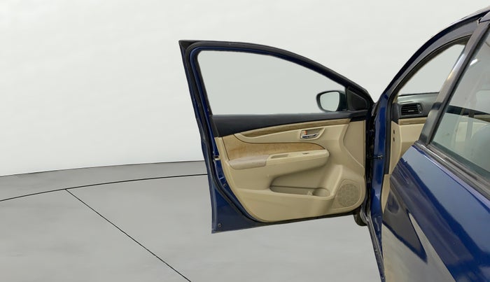 2018 Maruti Ciaz SIGMA 1.5 SHVS MT  PETROL, Petrol, Manual, 1,08,195 km, LHS Front Door