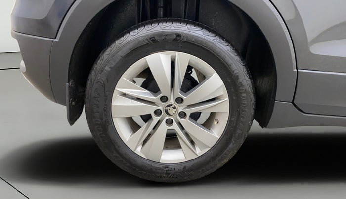 2022 Skoda KUSHAQ AMBITION 1.0L TSI AT, Petrol, Automatic, 24,579 km, Right Rear Wheel