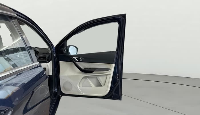 2022 Tata TIGOR XZ PLUS CNG, CNG, Manual, 86,596 km, RHS Front Door