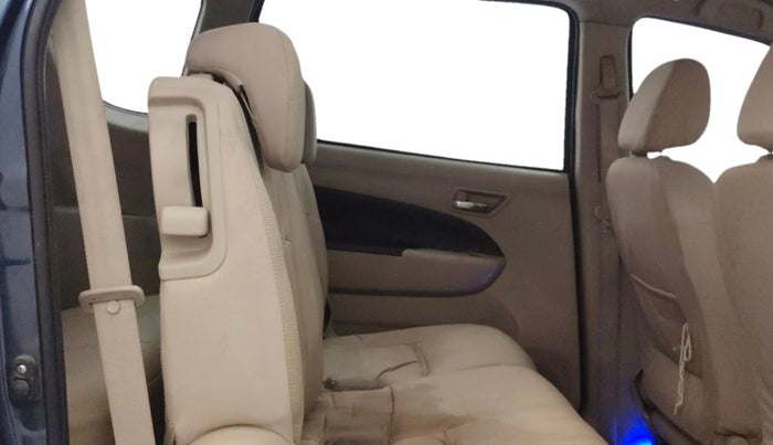 2016 Maruti Ertiga VXI CNG, CNG, Manual, 1,37,463 km, Right Side Rear Door Cabin
