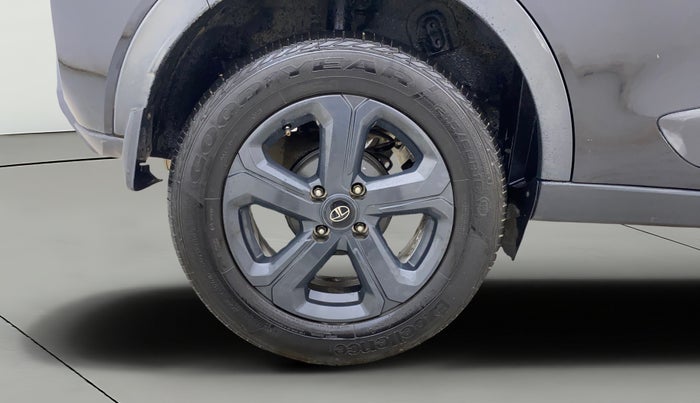 2021 Tata NEXON XZ PLUS (O) PETROL DARK EDITION, Petrol, Manual, 19,282 km, Right Rear Wheel