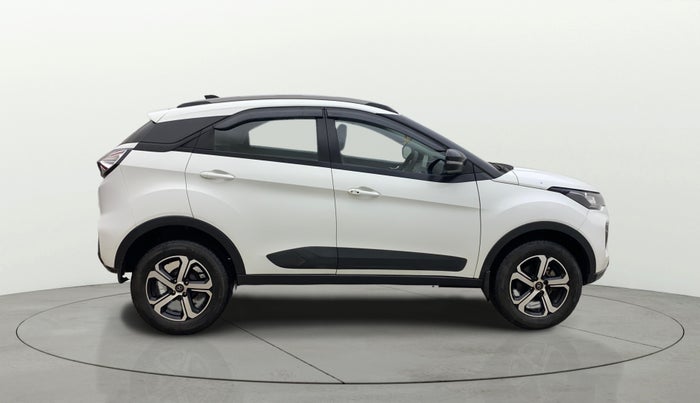 2022 Tata NEXON XZA PLUS DIESEL, Diesel, Automatic, 33,586 km, Right Side View