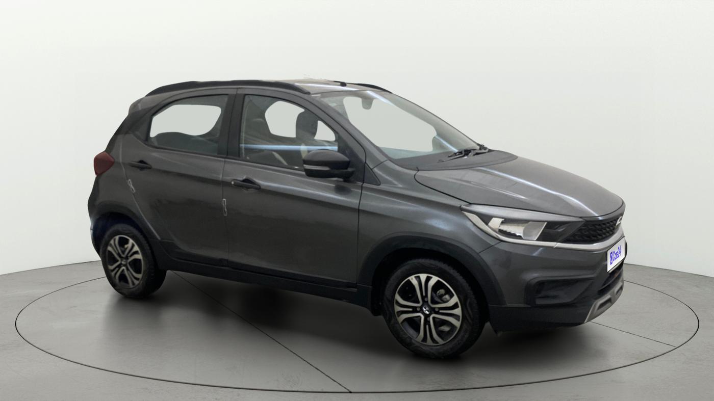 2022 Tata TIAGO NRG XT MT, Petrol, Manual, 3,954 km, SRP