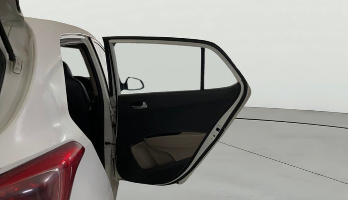 2017 Hyundai Grand i10 SPORTZ (O) 1.2 KAPPA VTVT, Petrol, Manual, 43,532 km, RHS Rear Door