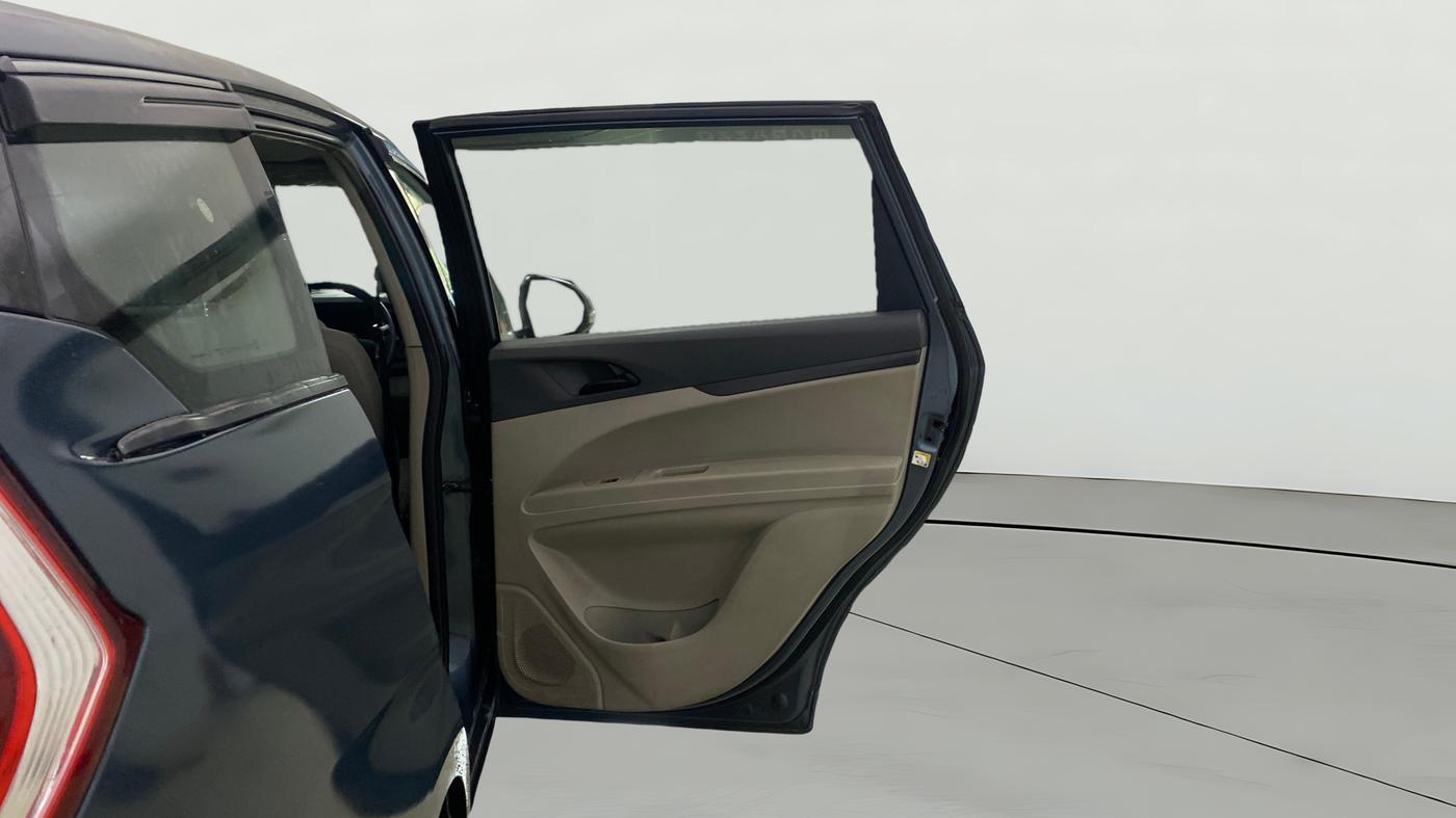 2019 Mahindra MARAZZO M2 7STR, Diesel, Manual, 1,41,255 km, RHS Rear Door