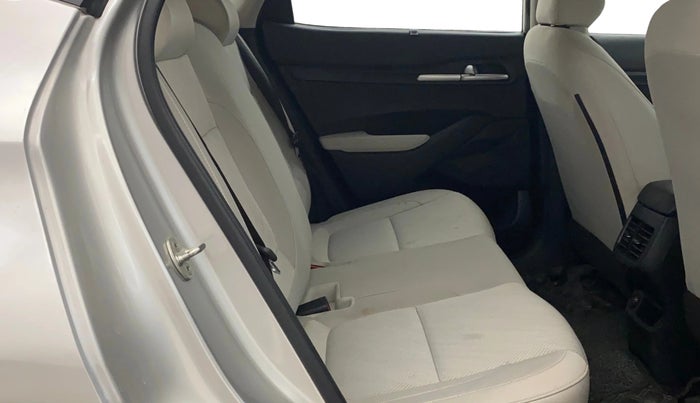 2022 KIA SELTOS HTK PLUS 1.5 IMT, Petrol, Manual, 45,851 km, Right Side Rear Door Cabin