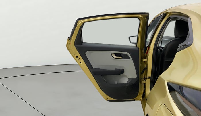 2020 Tata ALTROZ XZ PETROL, Petrol, Manual, 15,509 km, LHS Rear Door