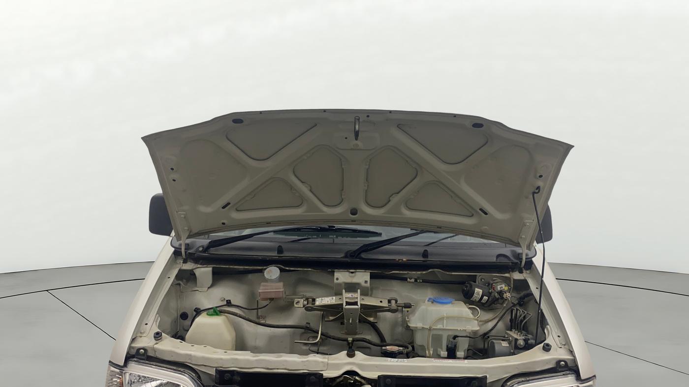 2023 Maruti Eeco 5 STR AC, Petrol, Manual, 6,694 km, Open Bonet