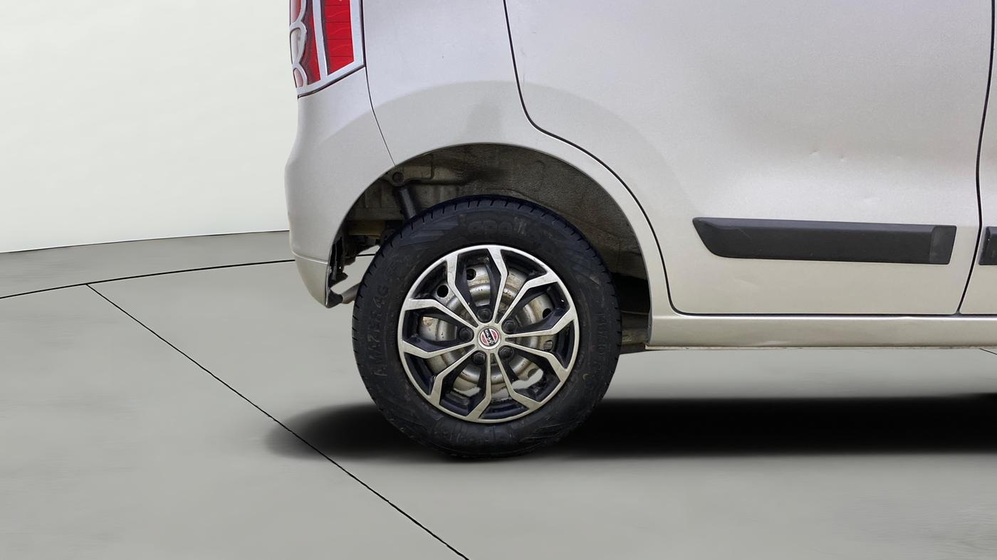 2014 Maruti Wagon R 1.0 LXI CNG, CNG, Manual, 77,391 km, Right Rear Wheel