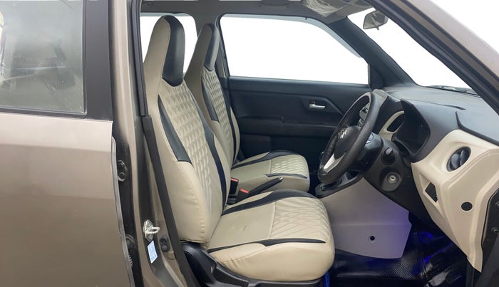 2021 Maruti New Wagon-R VXI 1.2, Petrol, Manual, 32,332 km, Right Side Front Door Cabin