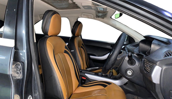 2021 Tata NEXON XM SUNROOF PETROL, Petrol, Manual, 88,474 km, Right Side Front Door Cabin