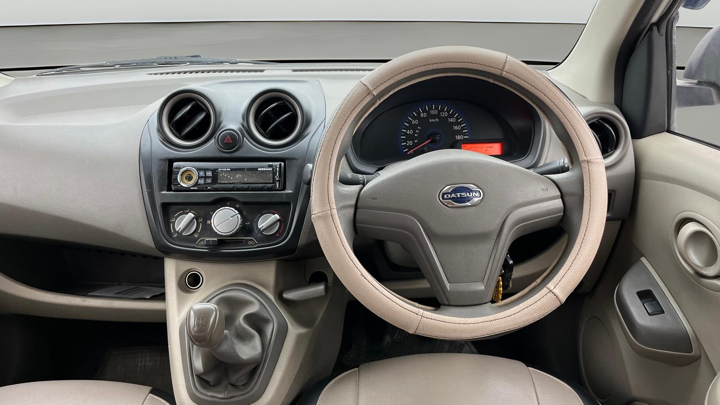 2015 Datsun Go T, Petrol, Manual, 1,48,127 km, Steering Wheel Close Up
