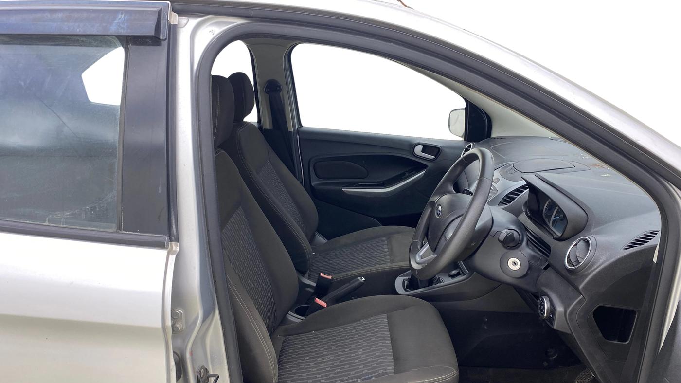 2015 Ford New Figo TREND 1.2 PETROL, Petrol, Manual, 29,990 km, Right Side Front Door Cabin