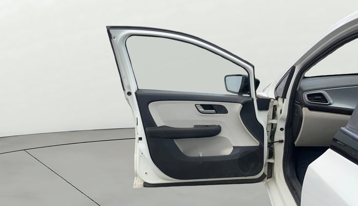 2023 Tata ALTROZ XZ PLUS SUNROOF CNG, CNG, Manual, 13,325 km, LHS Front Door