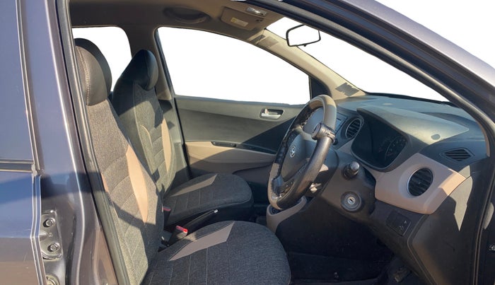 2016 Hyundai Grand i10 SPORTZ 1.2 KAPPA VTVT, Petrol, Manual, 87,768 km, Right Side Front Door Cabin