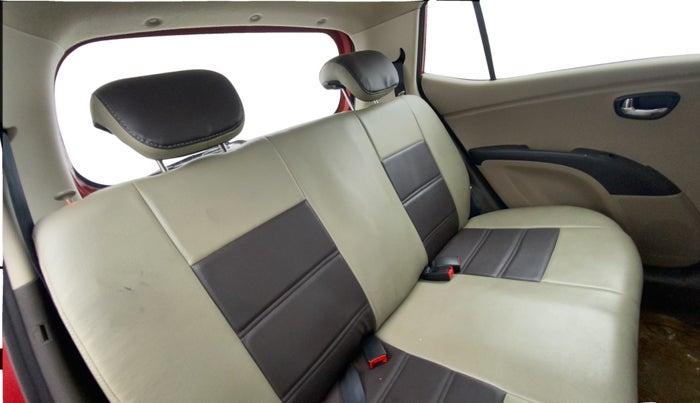 2012 Hyundai i10 SPORTZ 1.2, Petrol, Manual, 20,345 km, Right Side Rear Door Cabin