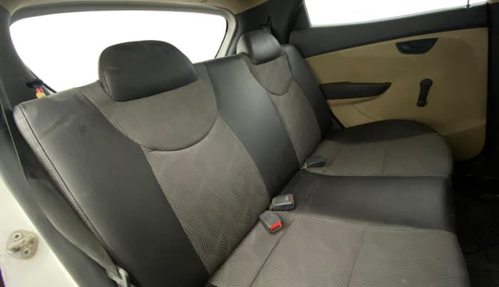 2013 Hyundai Eon MAGNA +, Petrol, Manual, 41,195 km, Right Side Rear Door Cabin