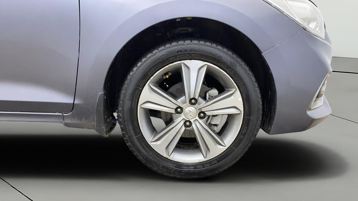 2019 Hyundai Verna 1.6 VTVT SX + AT, Petrol, Automatic, 77,257 km, Right Front Wheel